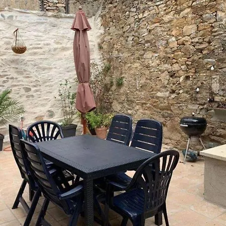 Holiday home Havre De Paix Au Pied De La Montagne Les Ilhes
